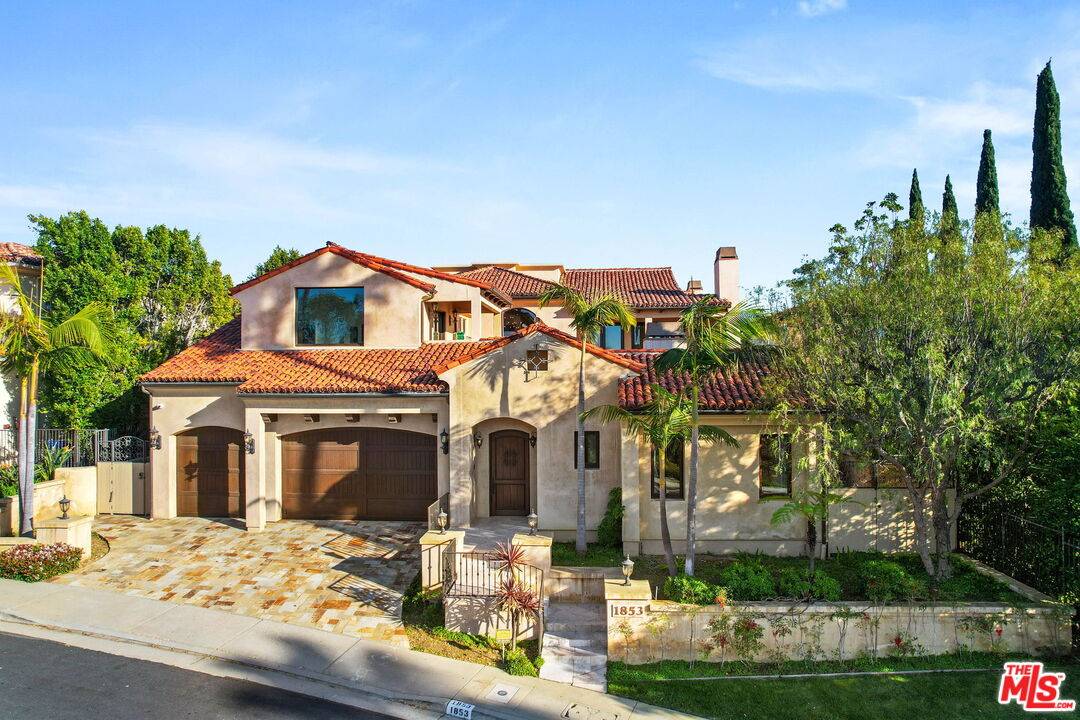 Pacific Palisades, CA 90272,1853 Chastain Pky