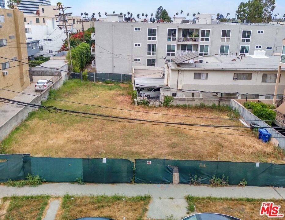 Los Angeles, CA 90049,1121 S Westgate Ave #1115