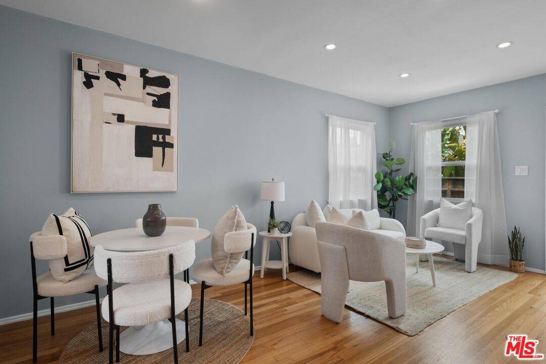 Santa Monica, CA 90405,2424 Oak St #3