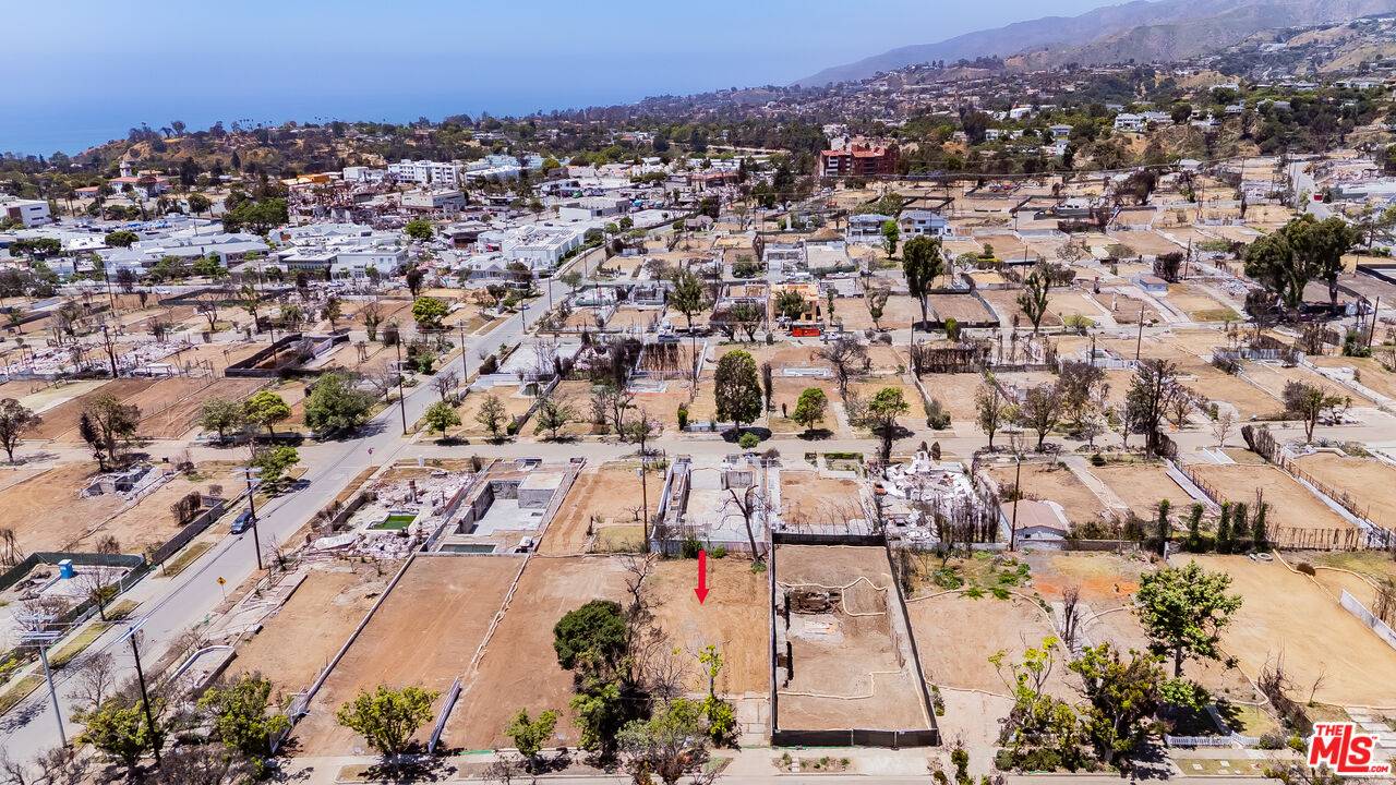 Pacific Palisades, CA 90272,1115 Galloway St