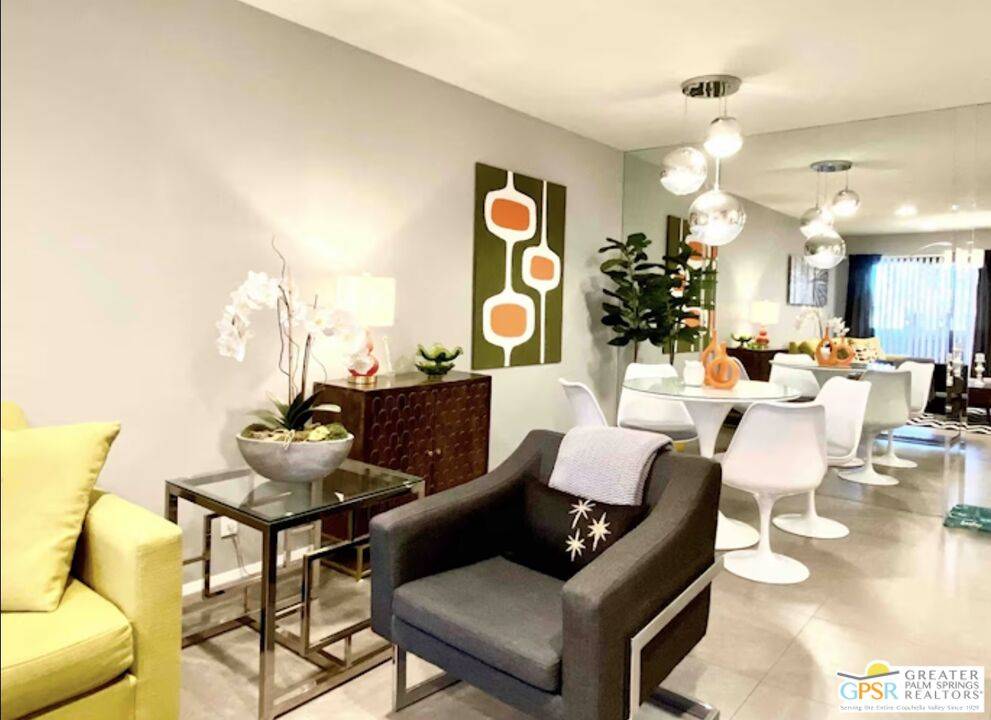 Palm Springs, CA 92262,751 N Los Felices Cir #206