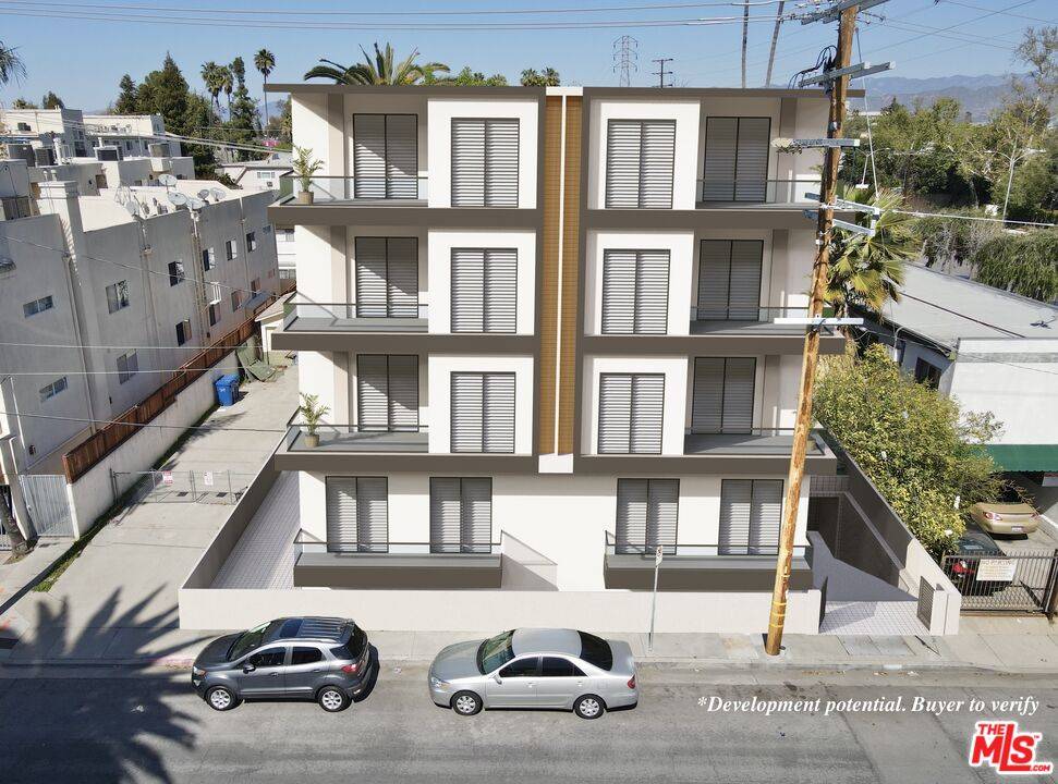 Studio City, CA 91602,11015 Aqua Vista St