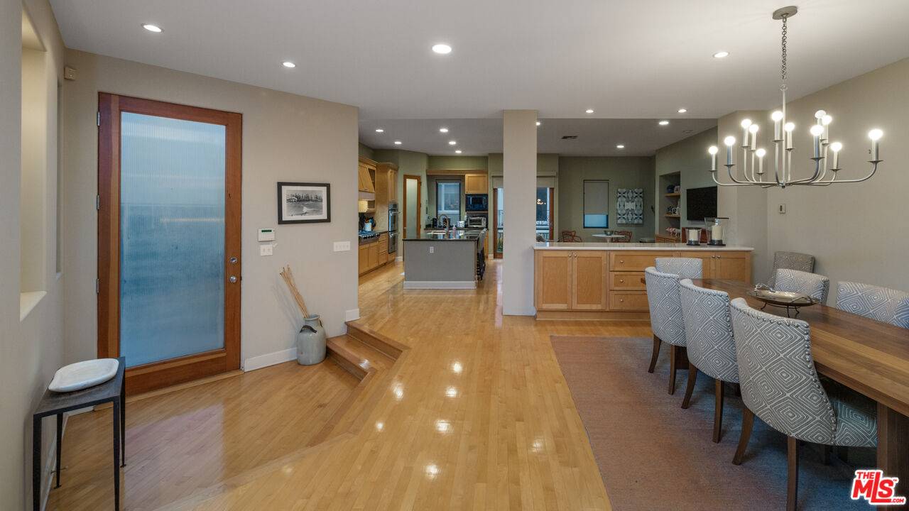 Marina Del Rey, CA 90292,4115 Roma Ct