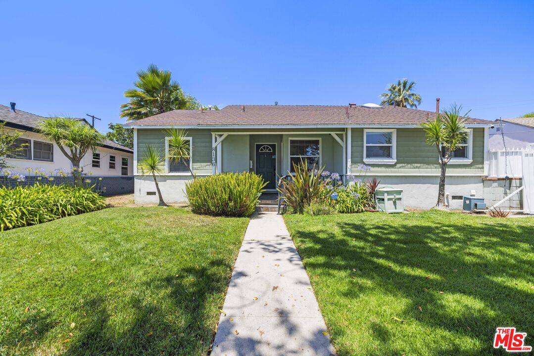 Van Nuys, CA 91406,8136 Genesta Ave