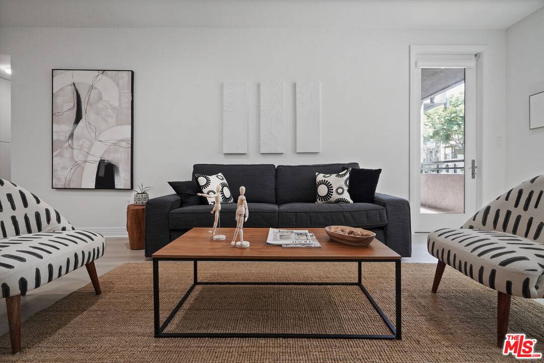 Playa Vista, CA 90094,7100 Playa Vista Dr #116