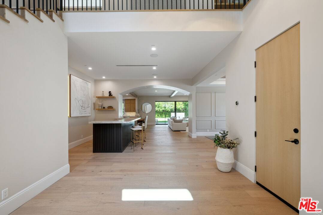 Encino, CA 91436,5036 Woodley Ave