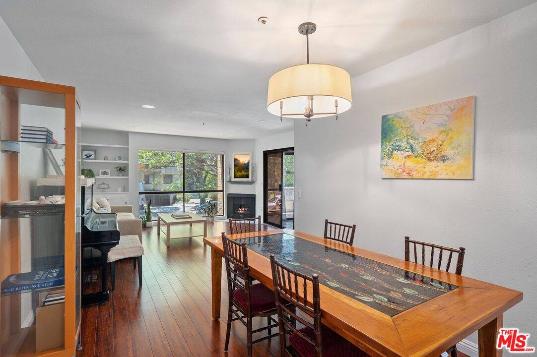 Glendale, CA 91204,413 Hawthorne St #102