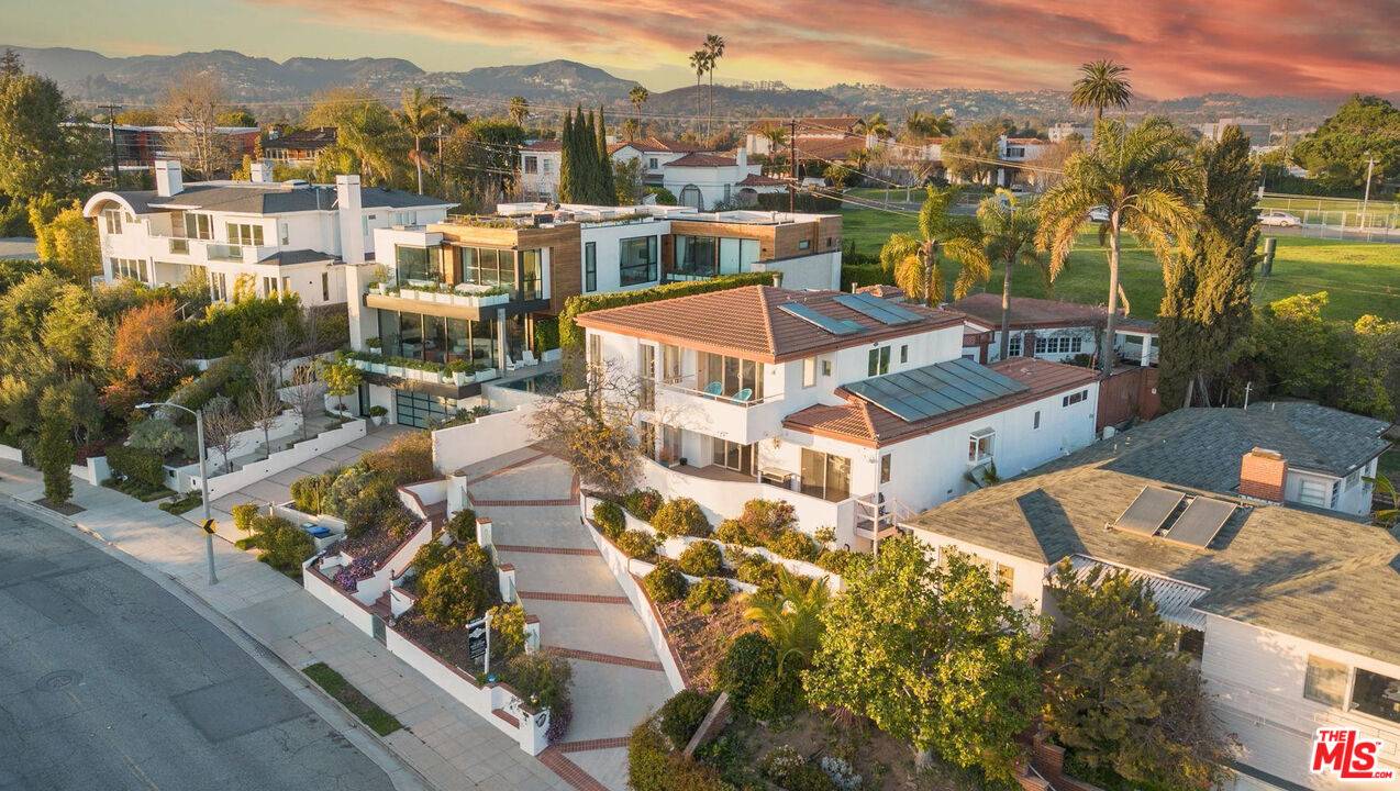 Santa Monica, CA 90403,905 Berkeley St