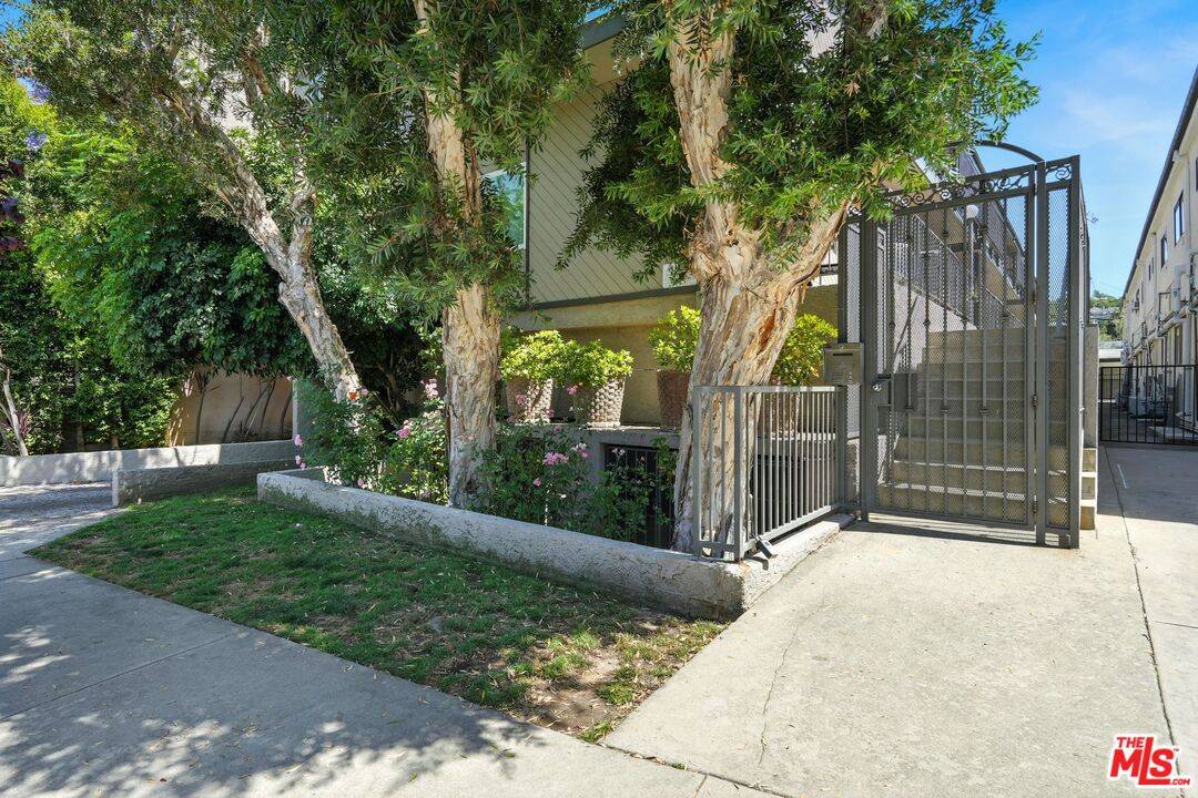 Studio City, CA 91604,13012 Valleyheart Dr #6
