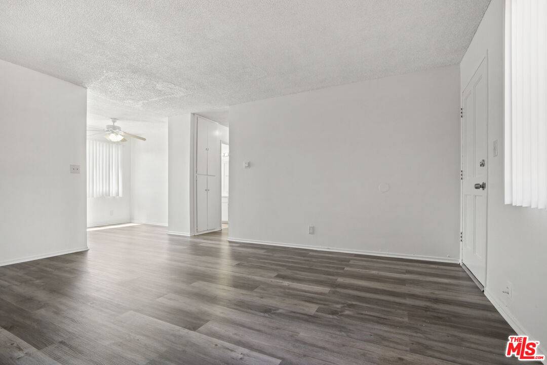 Hawthorne, CA 90250,14108 Doty Ave #2