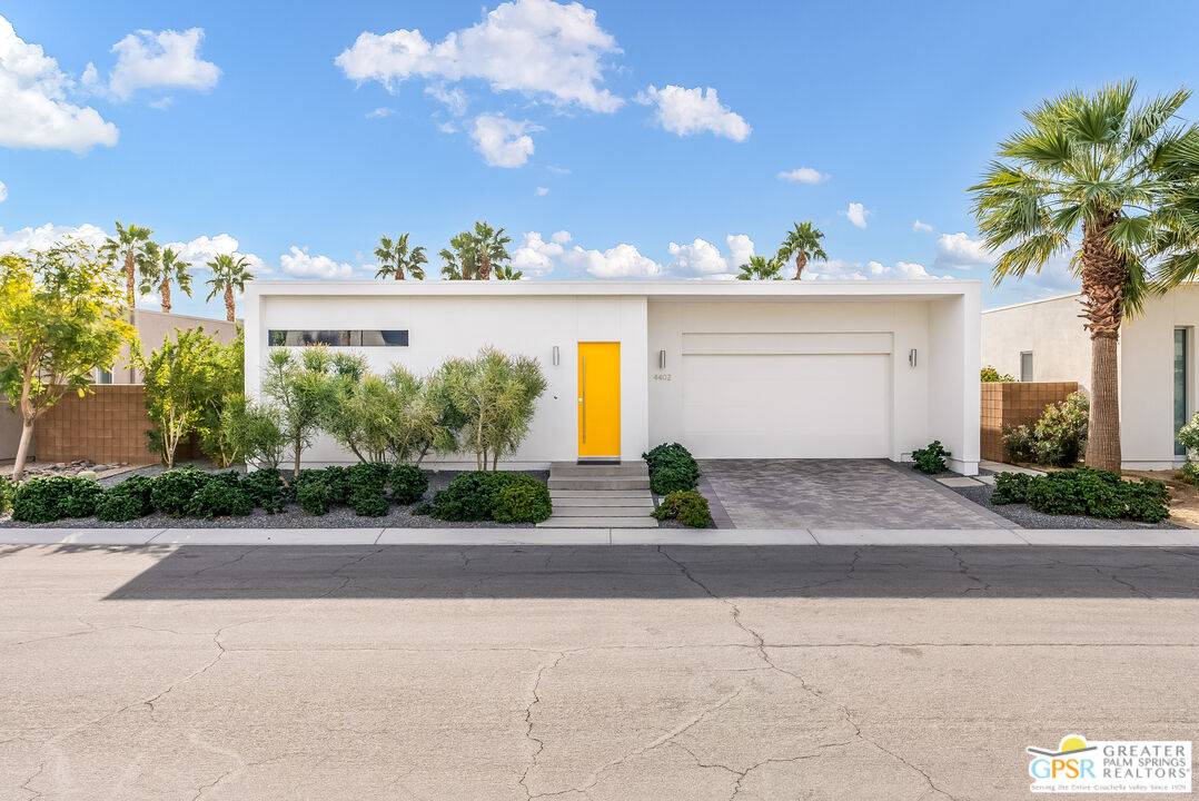 Palm Springs, CA 92262,4402 Avant Way