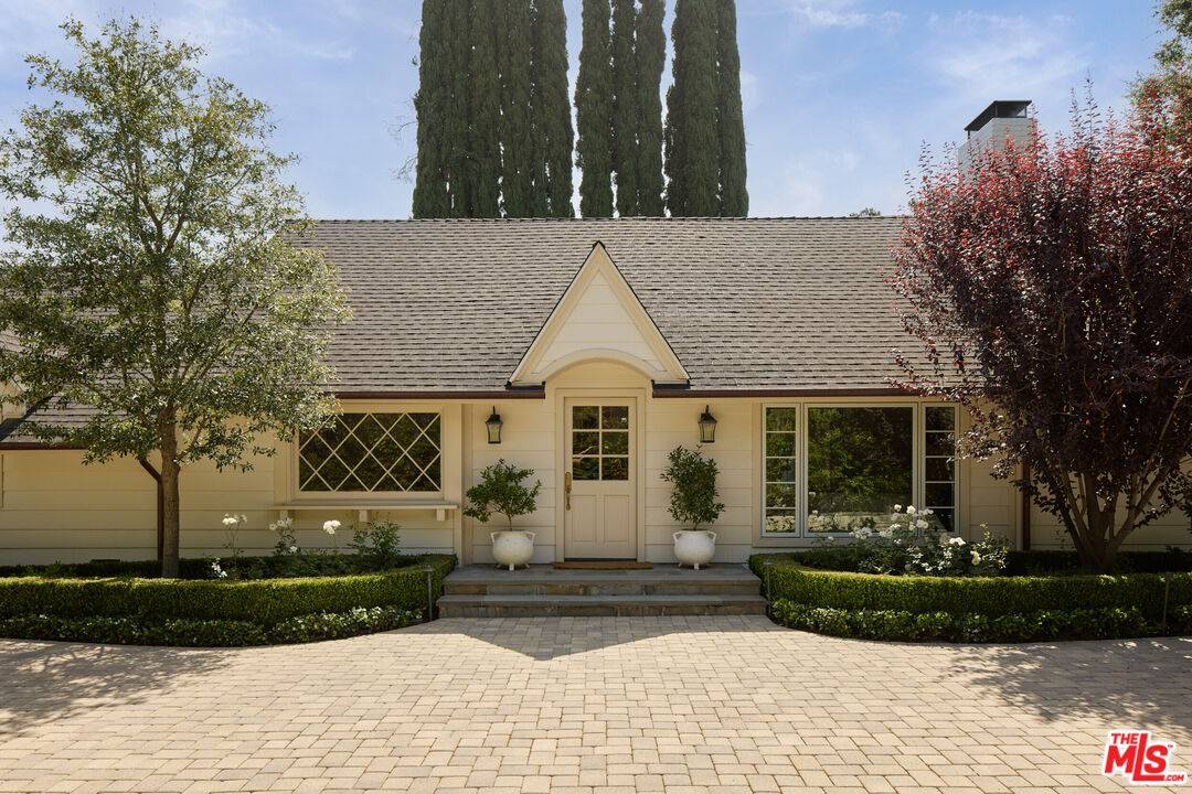 Encino, CA 91316,17333 Rancho St