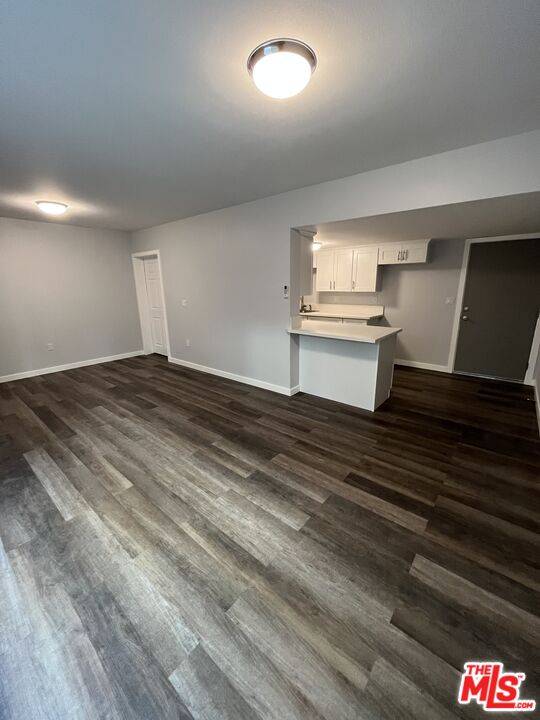 Los Angeles, CA 90018,2232 W 24th St #105