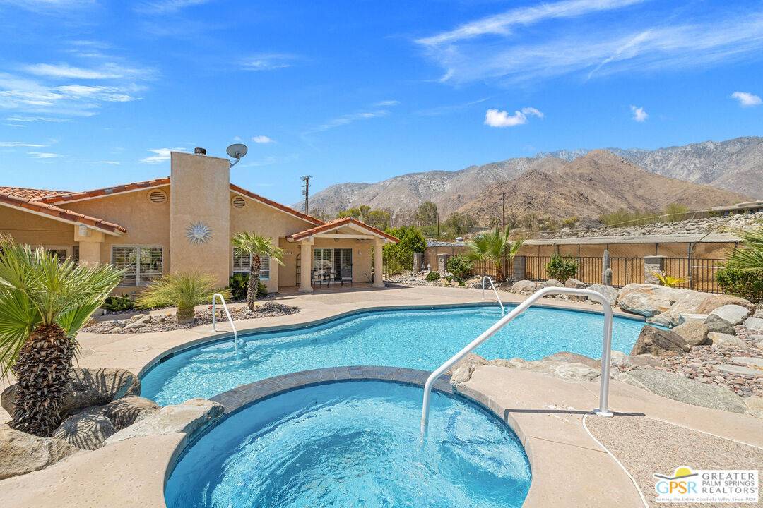 Palm Springs, CA 92262,600 W Via Escuela
