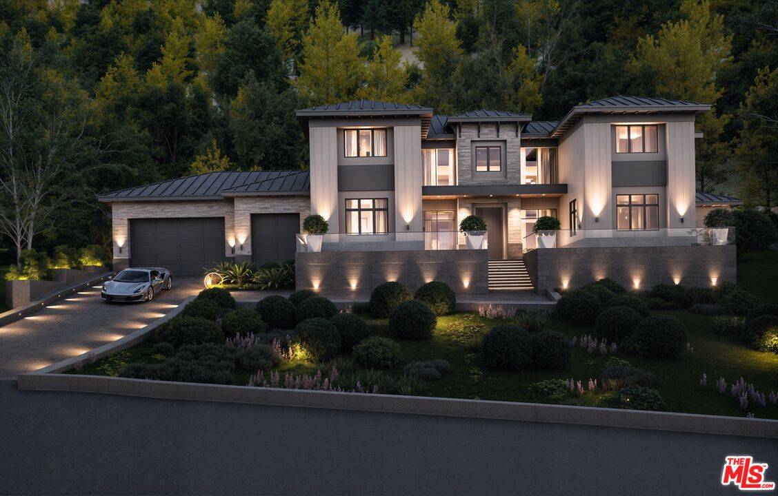 Beverly Hills, CA 90210,1418 Lindacrest Dr