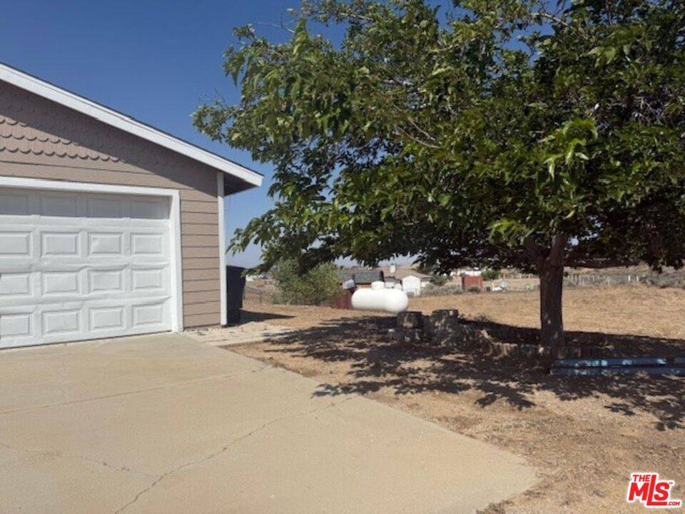 Phelan, CA 92371,8125 Centola Rd