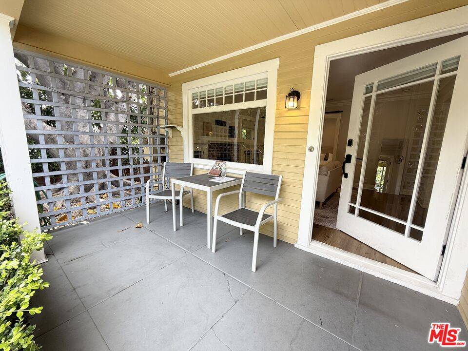 West Hollywood, CA 90046,901 N Orange Grove Ave