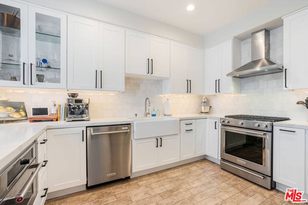 Playa Vista, CA 90094,7100 Playa Vista Dr #406
