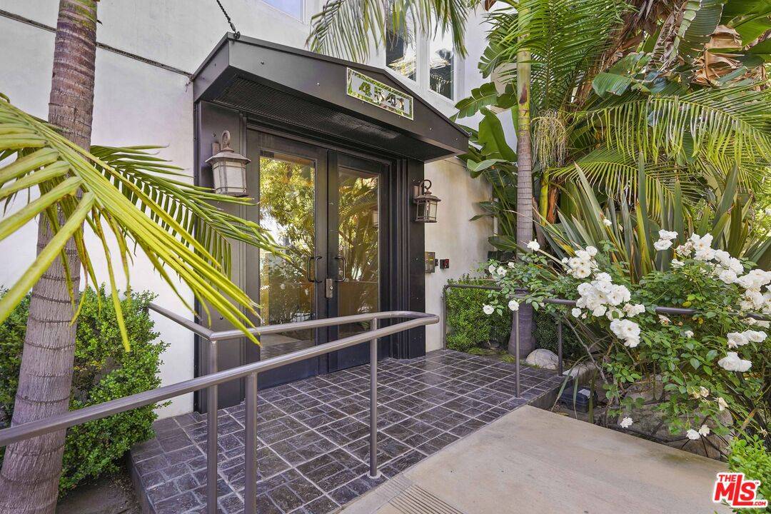 Studio City, CA 91602,4541 Colfax Ave #102