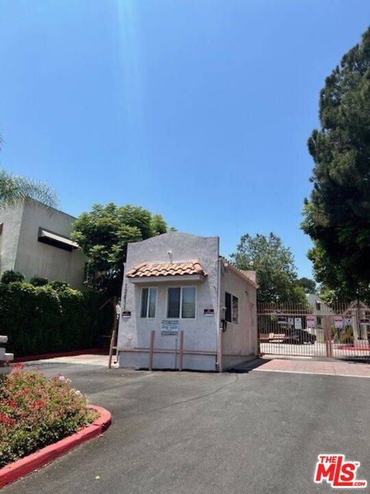 Pacoima, CA 91331,12411 Osborne St #51