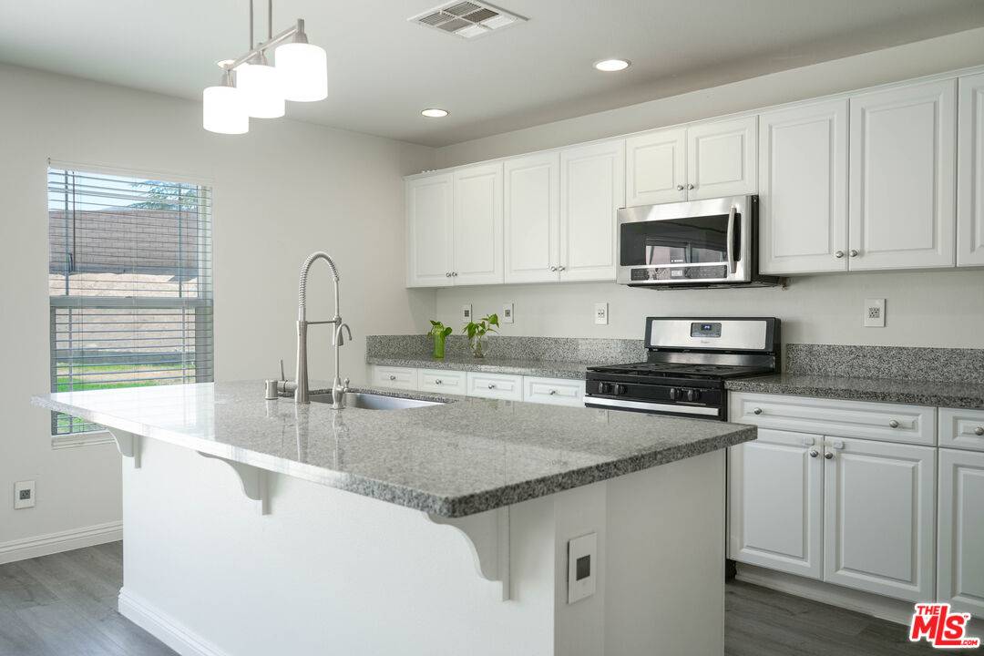Palmdale, CA 93551,2732 Hemlock Rd