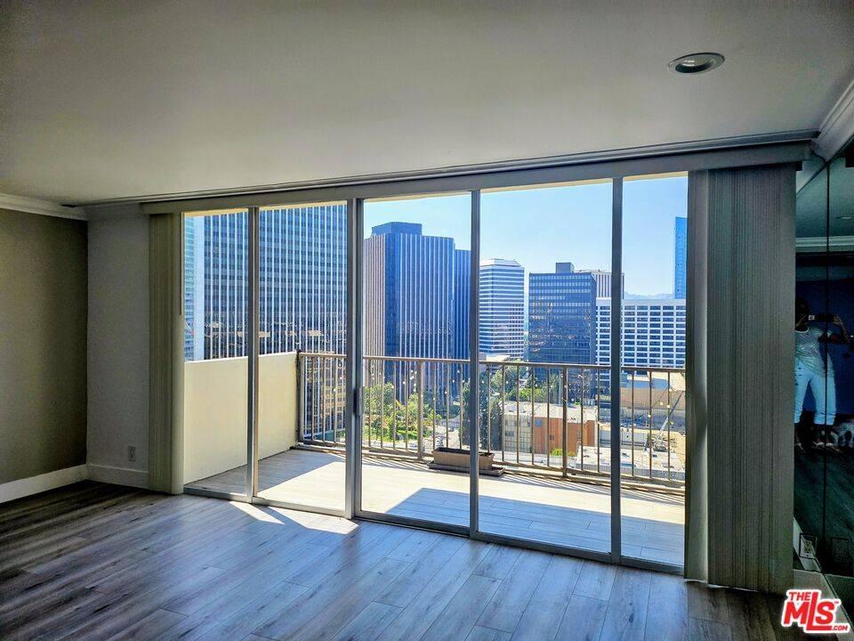 Los Angeles, CA 90067,2160 CENTURY PARK EAST #2010