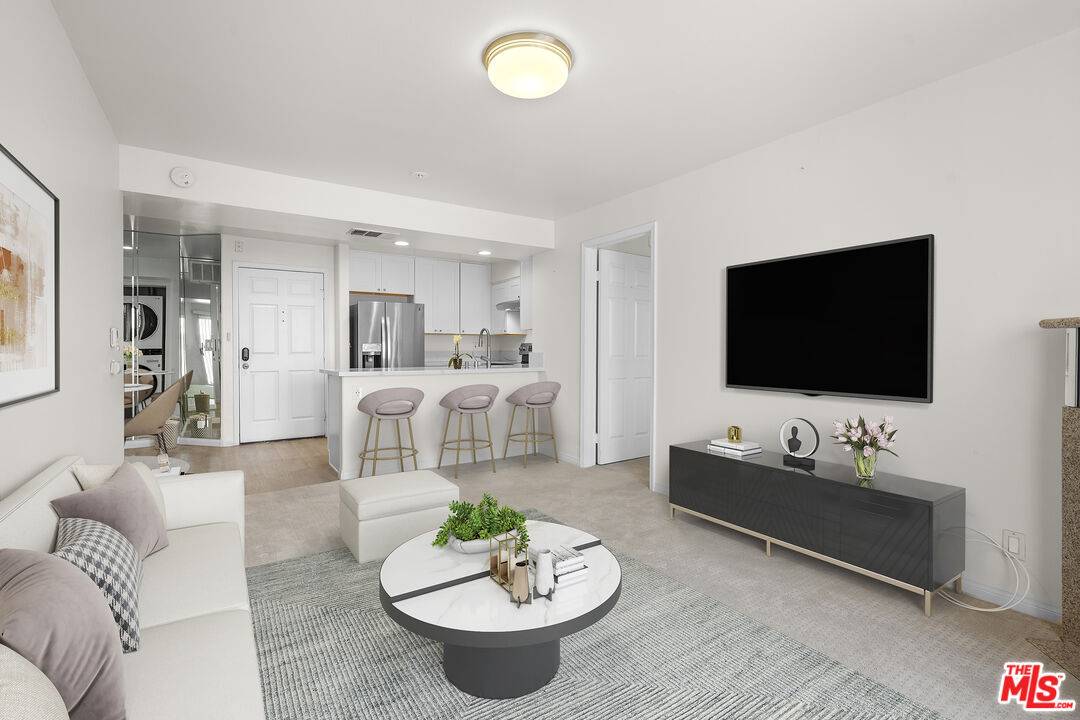 Downey, CA 90241,11410 Brookshire Ave #424