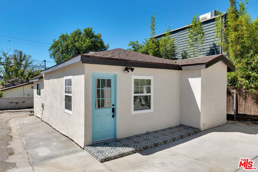 Los Angeles, CA 90039,3214 Atwater Ave