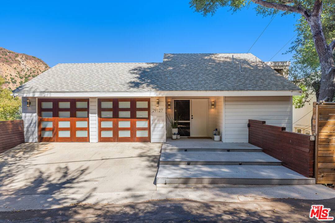 Agoura Hills, CA 91301,29127 Triunfo Dr