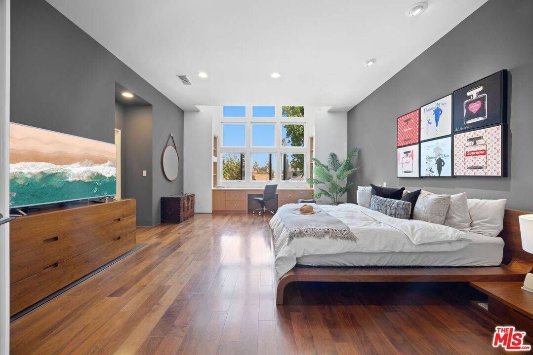 Studio City, CA 91604,4255 Saint Clair Ave