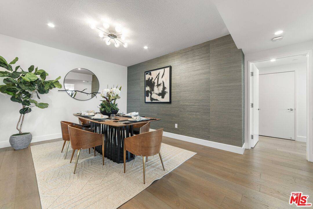 Marina Del Rey, CA 90292,13600 Marina Pointe Dr #1904