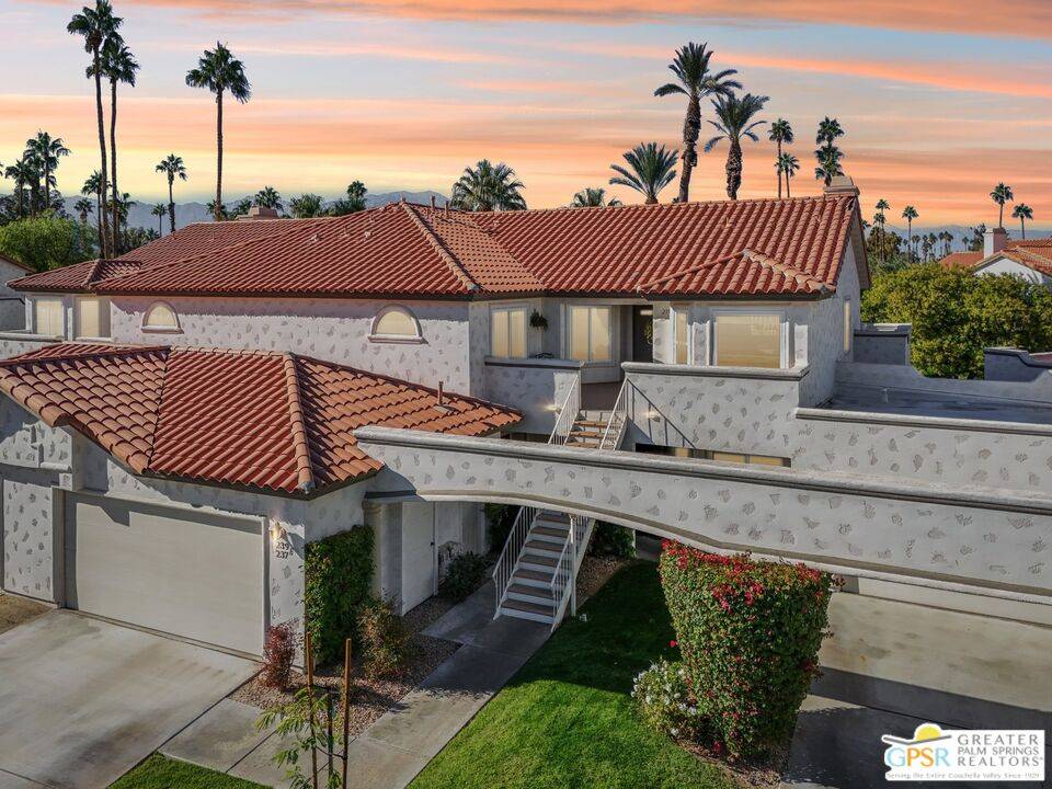 Palm Desert, CA 92211,239 E Vista Royale Cir