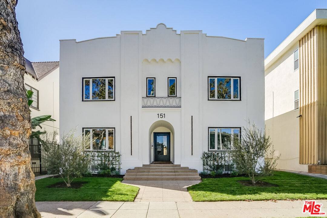 Beverly Hills, CA 90211,151 N Swall Dr #1