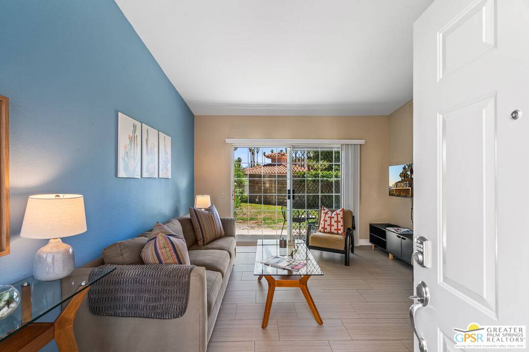 Palm Springs, CA 92264,505 S Farrell Dr #A2