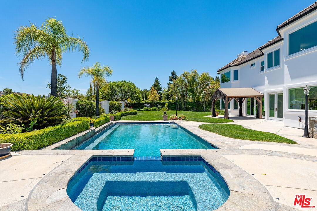 Calabasas, CA 91302,5404 Wellesley Dr