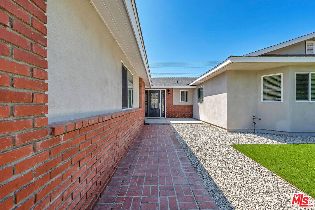 West Hills, CA 91307,24114 Gilmore St