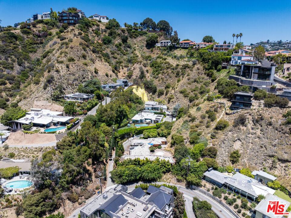 Los Angeles, CA 90069,1771 N Crescent Heights Blvd