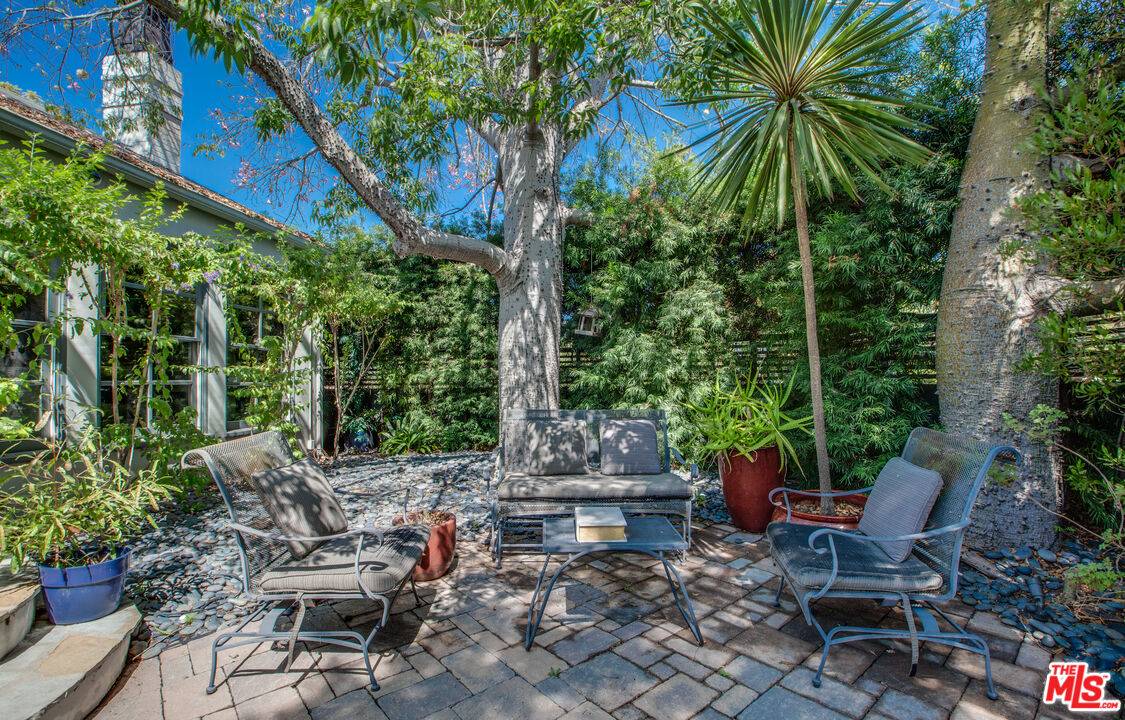 West Hollywood, CA 90048,449 Westbourne Dr