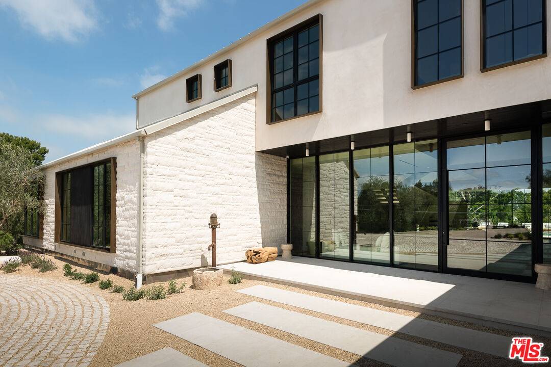 Hidden Hills, CA 91302,24172 Lupin Hill Rd