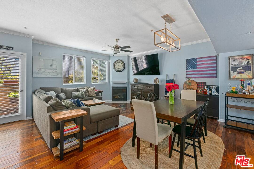 El Segundo, CA 90245,222 W Imperial Ave #3