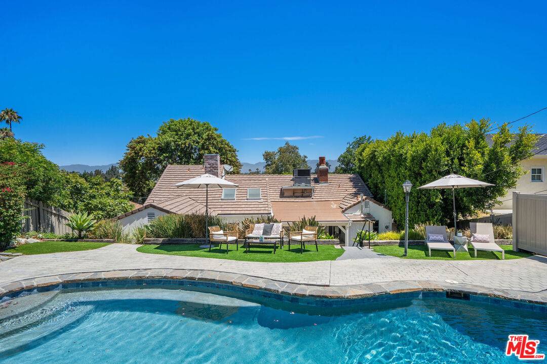 Studio City, CA 91604,13038 Greenleaf St