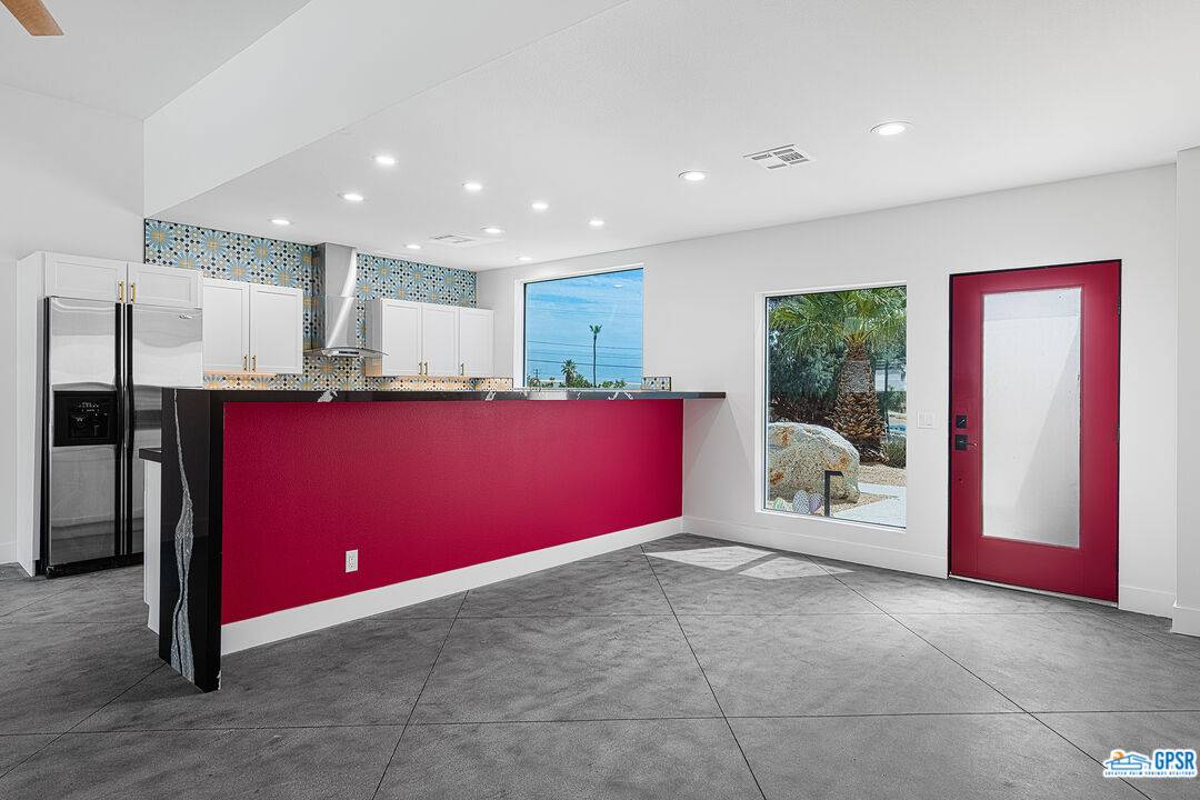 Palm Springs, CA 92262,2719 N Junipero Ave