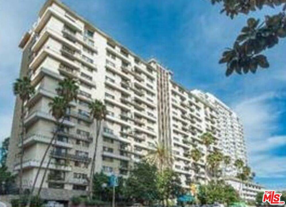 Los Angeles, CA 90024,10535 Wilshire Blvd #1814