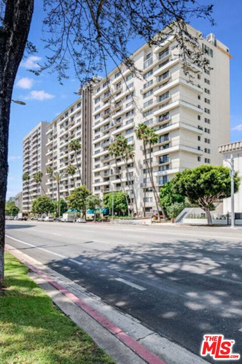 Los Angeles, CA 90024,10535 Wilshire Blvd #1814
