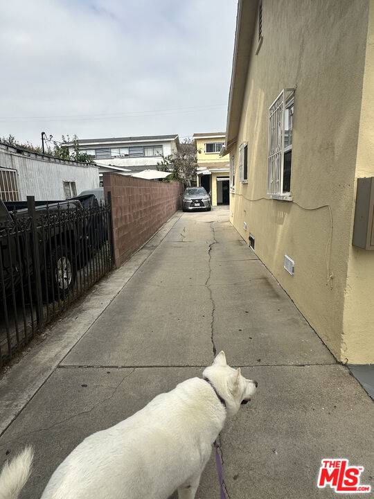 Inglewood, CA 90304,10019 NW Burin Ave