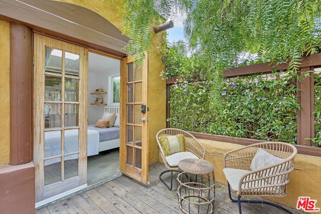 Venice, CA 90291,718 Vernon Ave