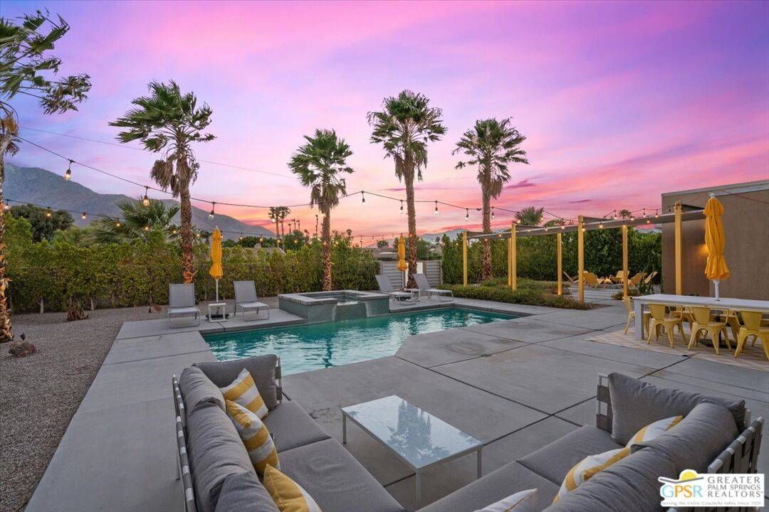 Palm Springs, CA 92262,3006 N Avenida Caballeros