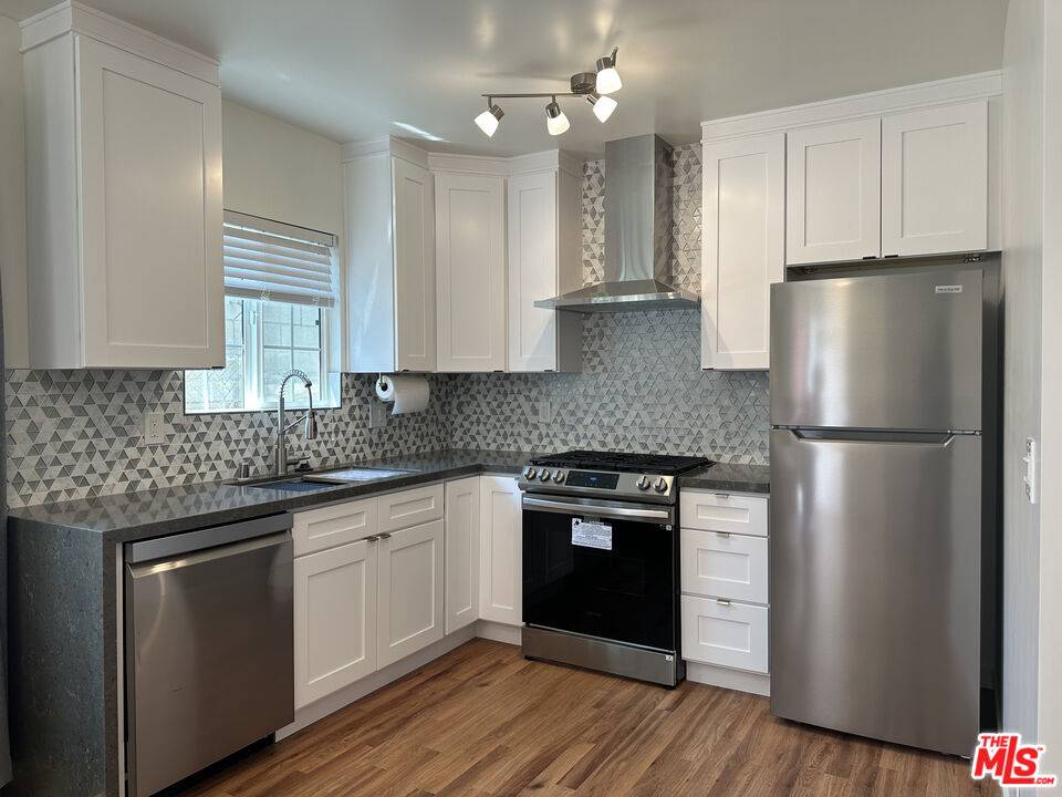 La Crescenta, CA 91214,3739 El Caminito #A