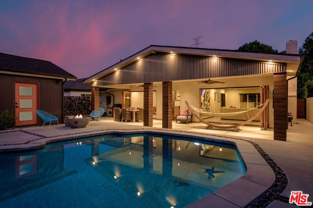 Northridge, CA 91324,18839 Plummer St