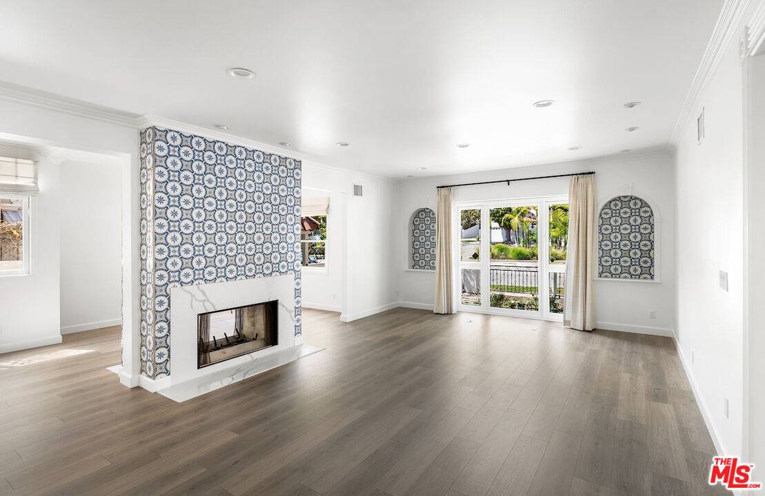 Beverly Hills, CA 90212,502 Smithwood Dr